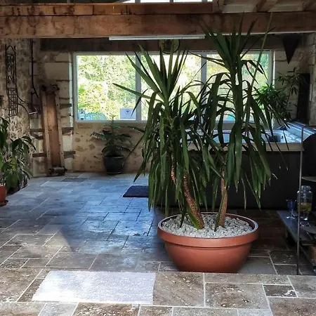 Domaine De Beaufort 3* Saint-Front-de-Pradoux